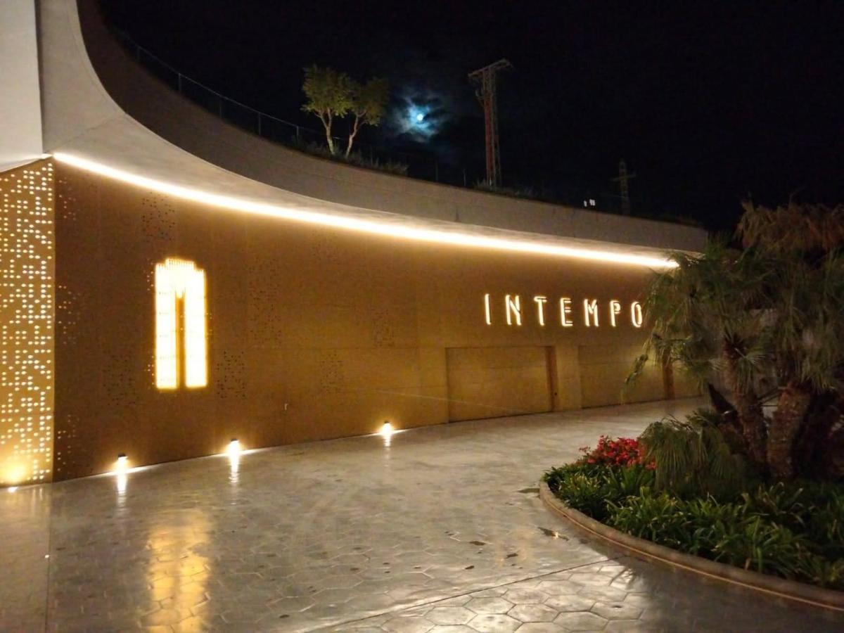Intempo Sky 082 * Benidorm